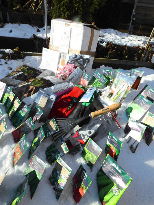 Fin leverans av fröer och planteringsjord - Svedberga Plantskola AB